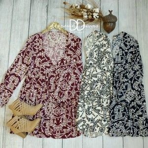 Floral V-Neck Dress (White Small)